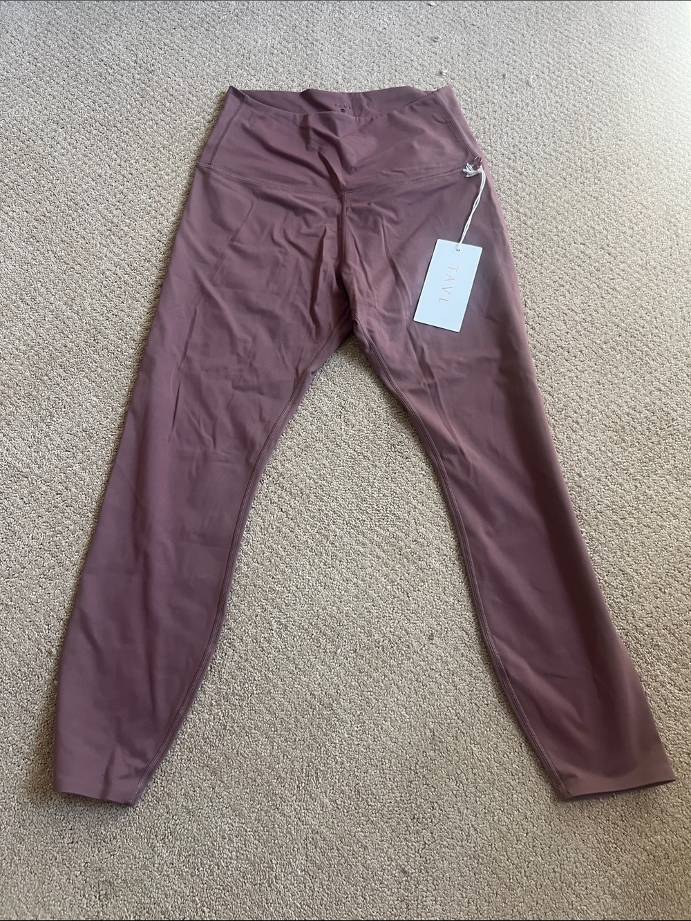 Tavi High-Rise Mauve Active Leggings with Tag